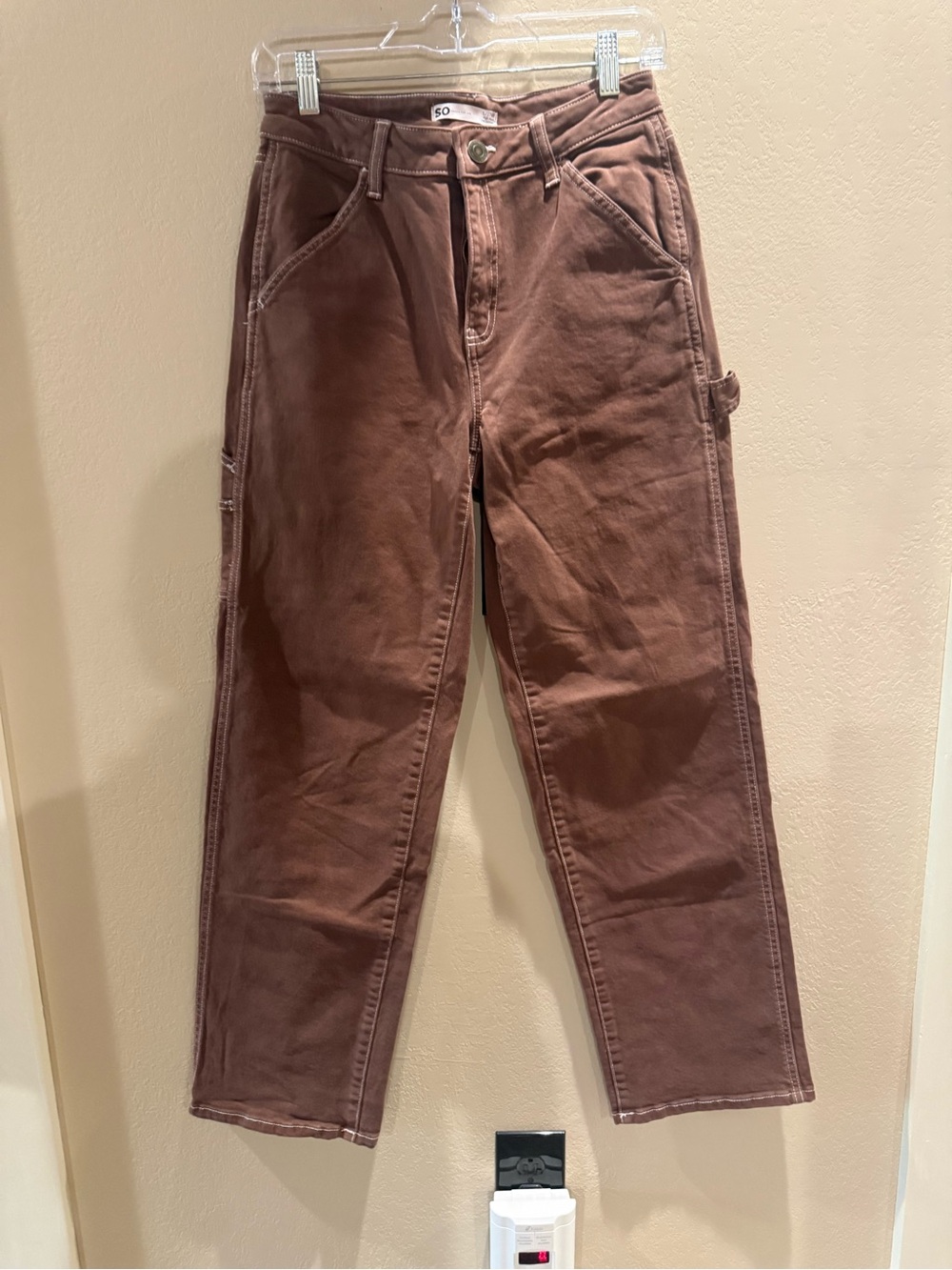 SO Brown High-Rise Jeans with White Topstitching